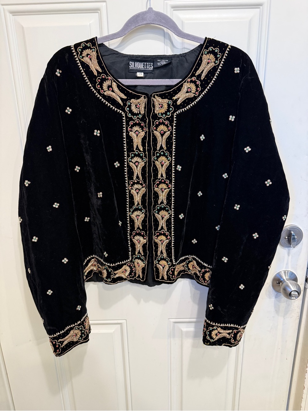 Vintage Silhouette Black Velvet Embroidered Jacket